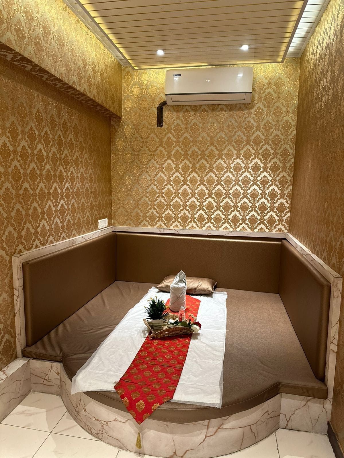 Relaxation space at Riborn Spa Thane